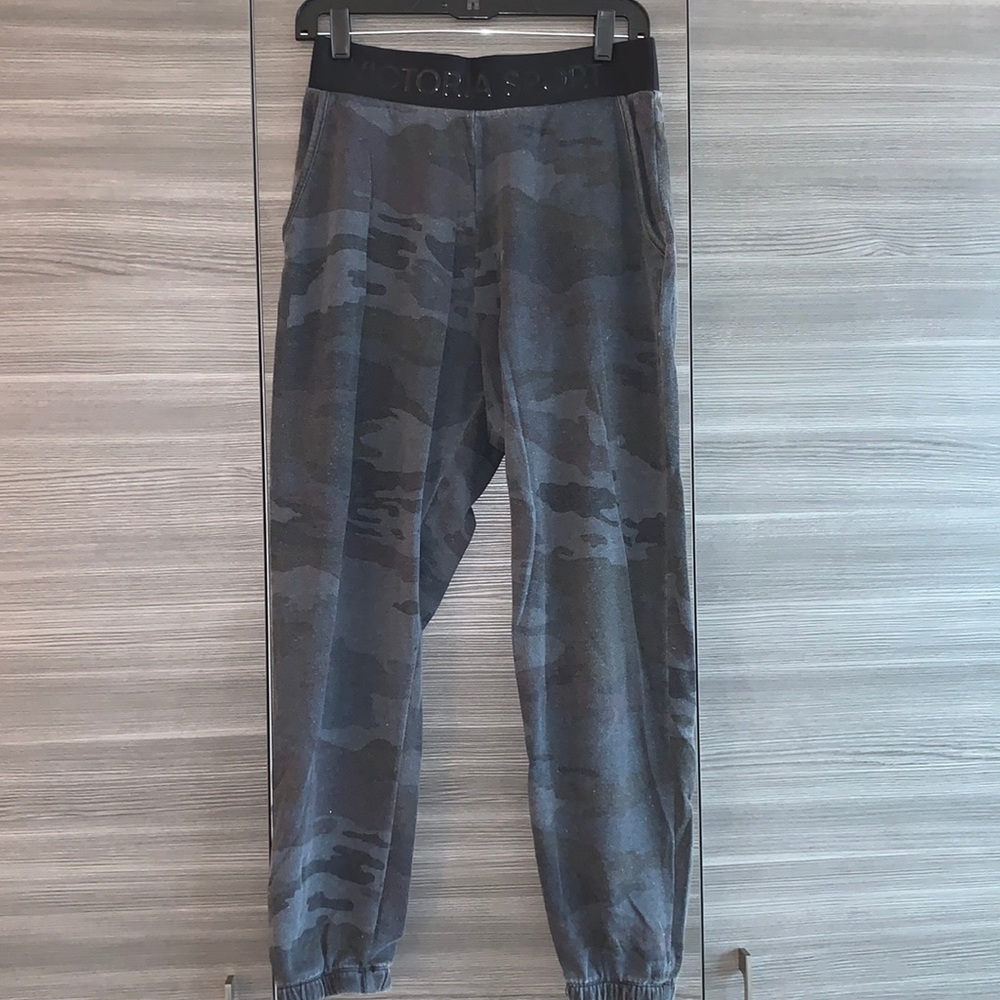 Victoria’s Secret Camo Joggers, Size M